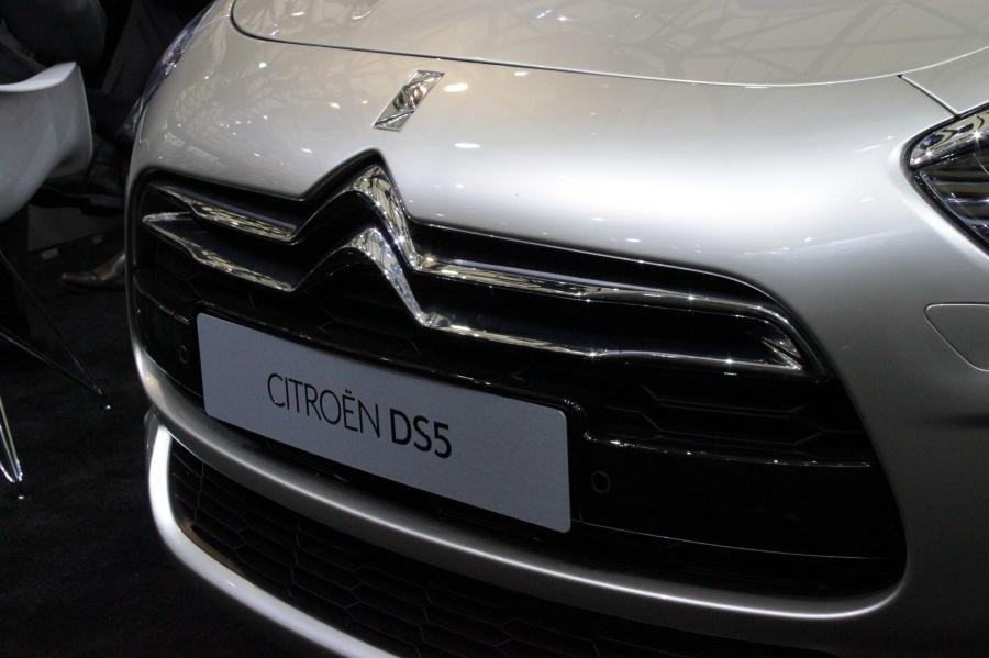  Citroen DS5 2012 года  (фото 96 из 182)